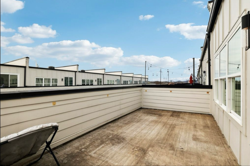 Building Photo - 2036 Edison Pk Ln
