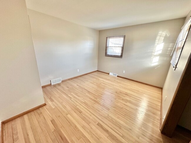 Building Photo - 5828-5830 North 76th Street