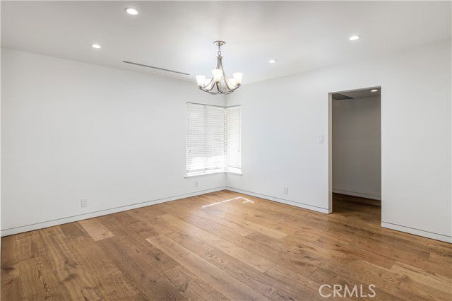 Building Photo - 15439 Vose St