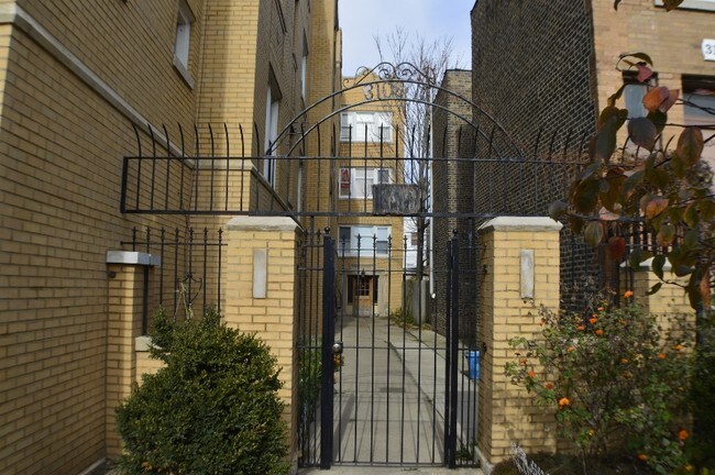 Primary Photo - 3108 W Walton St