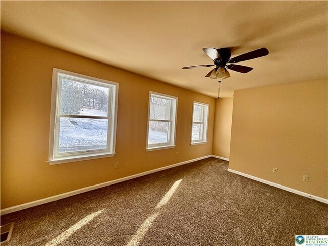 Building Photo - 10 Railroad Ave