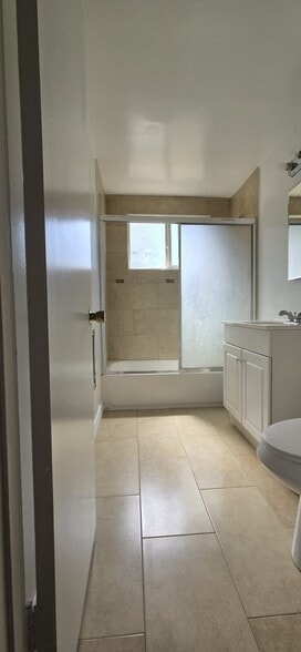 Building Photo - 361 N Hayworth Ave