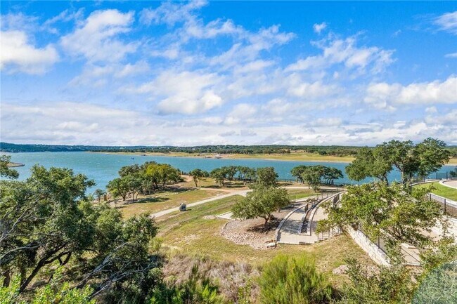 Building Photo - 8215 Prairie Rye Dr