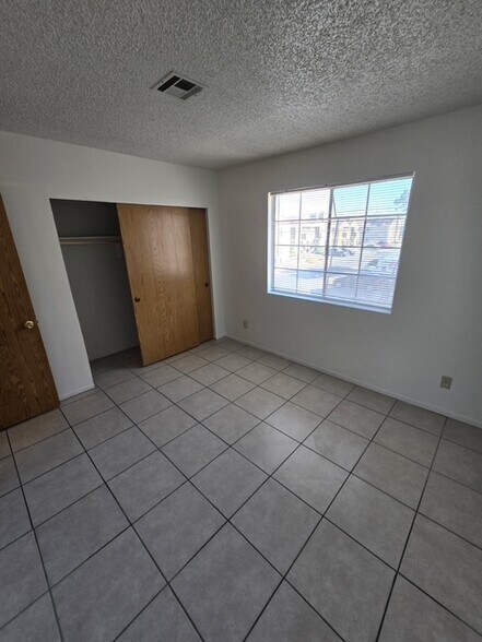 Building Photo - 2687 Aarondavid Dr