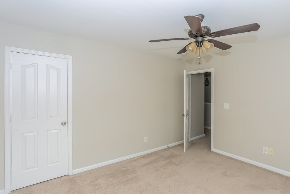 Building Photo - 12910 Rothe House Rd