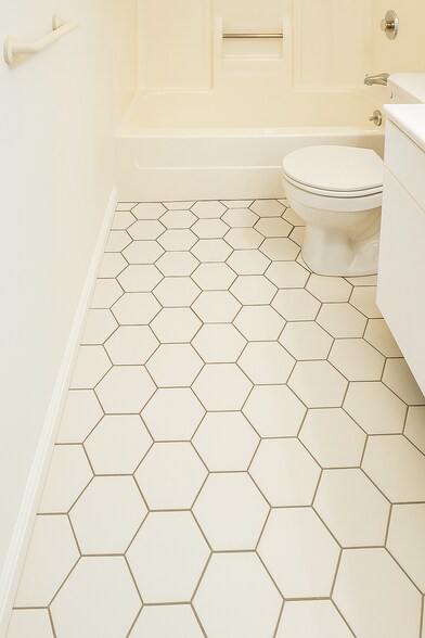 Building Photo - 315 Rantoul St