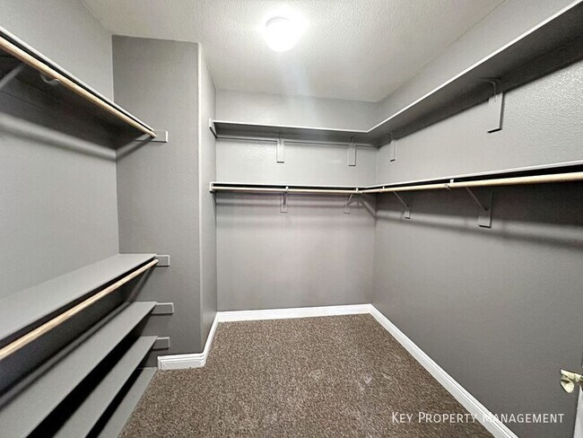 Building Photo - 10076 Bright Charisma Ct