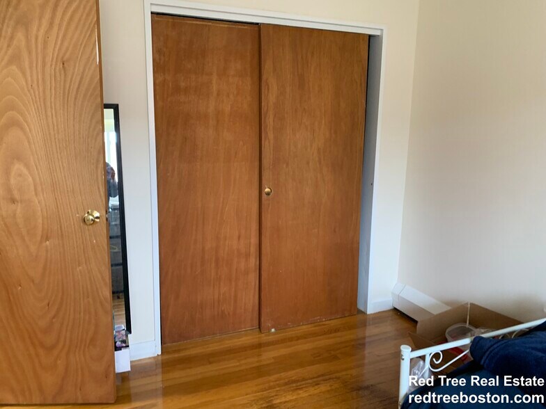 Building Photo - 59 Parkman St