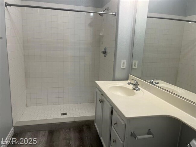 Building Photo - 1300 S Arlington St