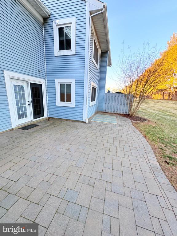 Building Photo - 54 Hillcroft Way