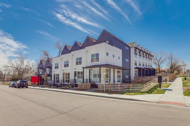 Building Photo - 3488 W 12th Ave