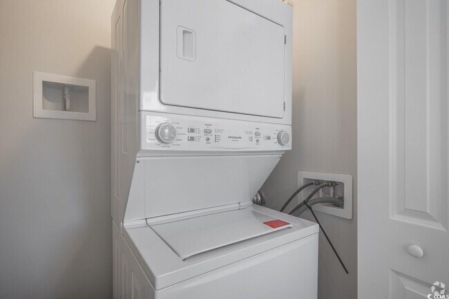 Building Photo - 1501 Flatwood St