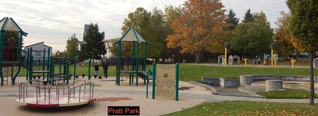 Building Photo - 1631 S King St