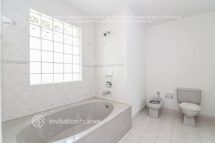 Building Photo - 14872 SW 176th St