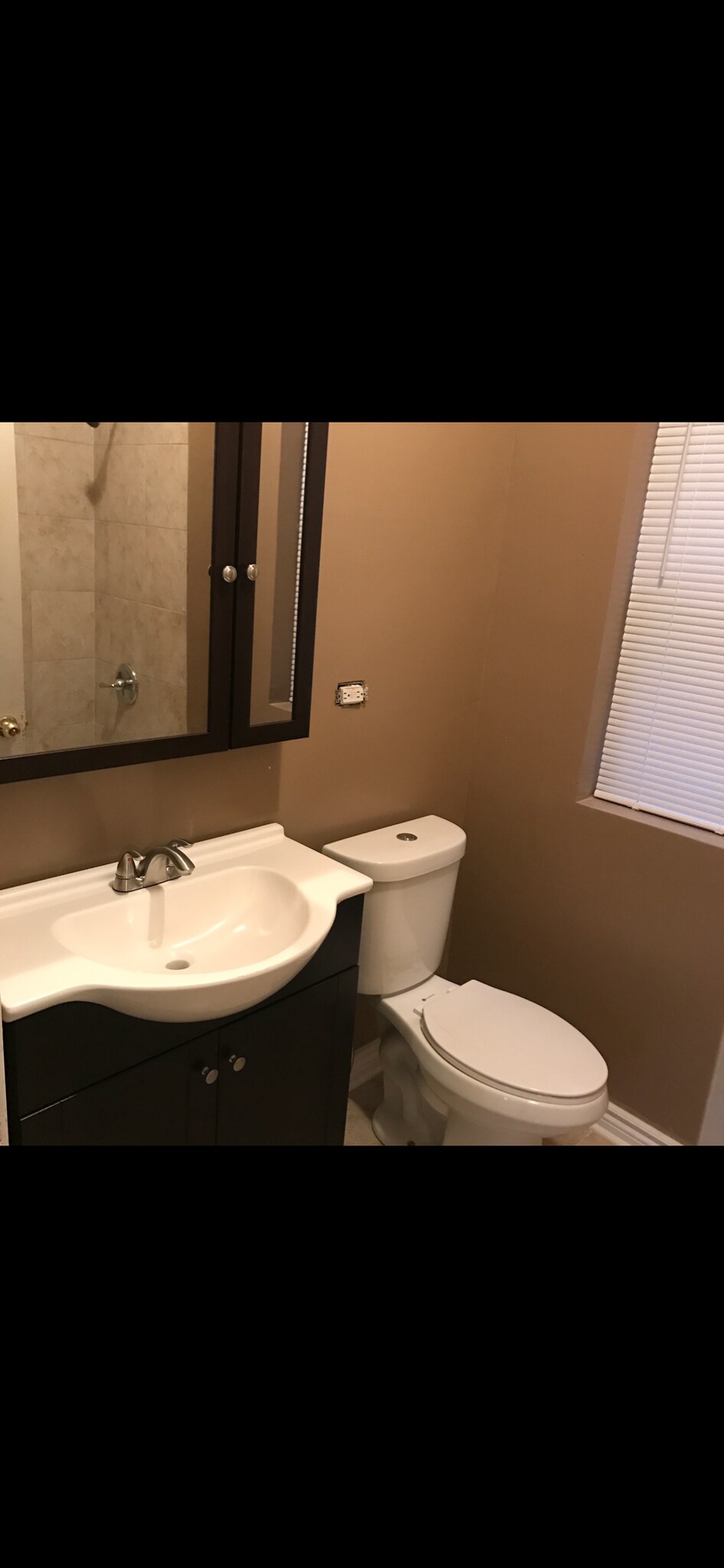 Building Photo - 5522 S Loomis Blvd