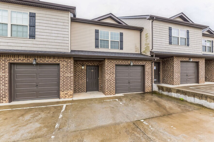 Building Photo - 1615 Railton Ct