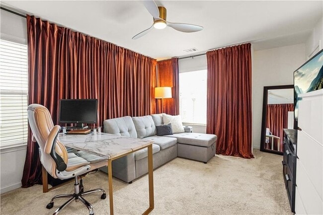 Building Photo - 580 Morrow Ln