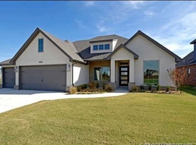 Building Photo - 4509 S 177th E Pl