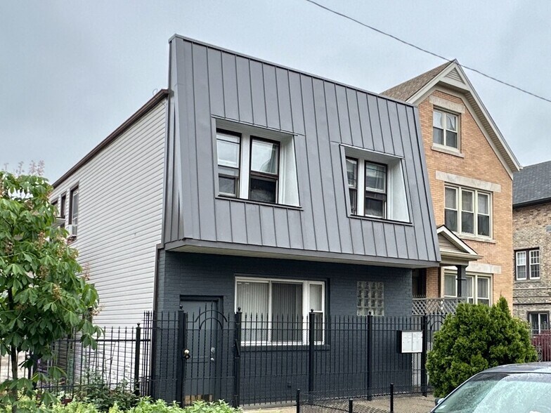 Building Photo - 3700 W George St