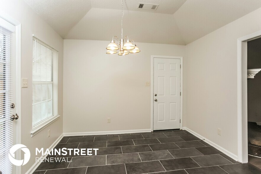 Building Photo - 6469 Trysting Oak Dr