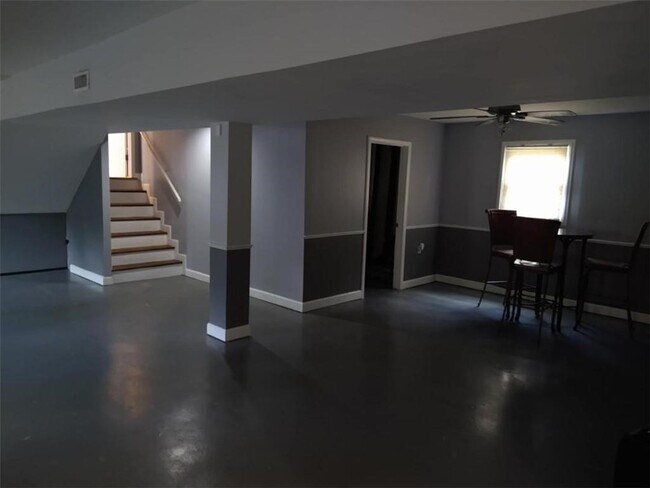 Building Photo - 1730 Cedar Grove Dr