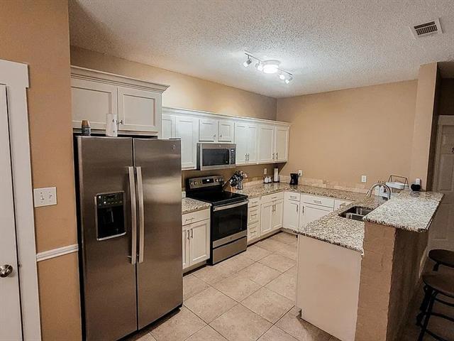 Building Photo - 1510 Sequoia Dr