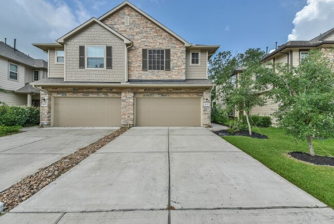 Building Photo - 16131 Beachside Pl