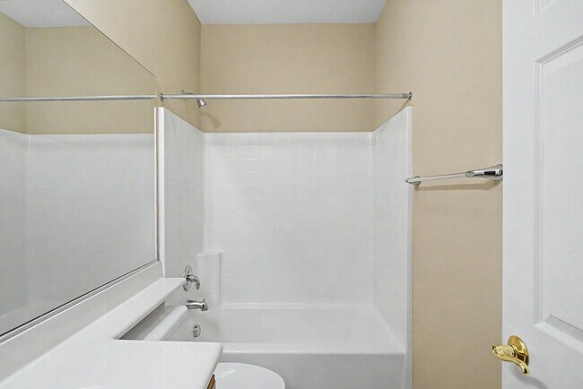 Building Photo - 60177 Angora Ct