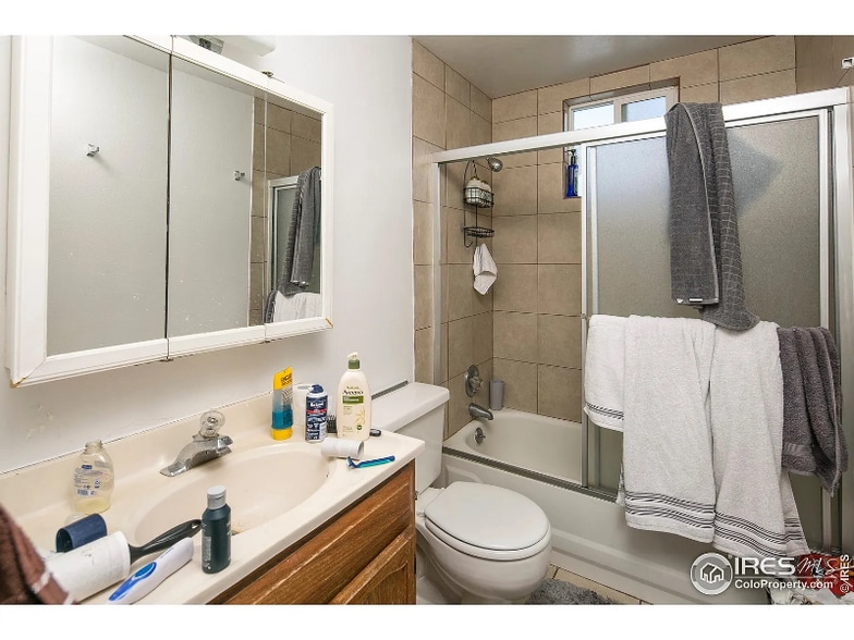 Building Photo - 3445 Moorhead Ave