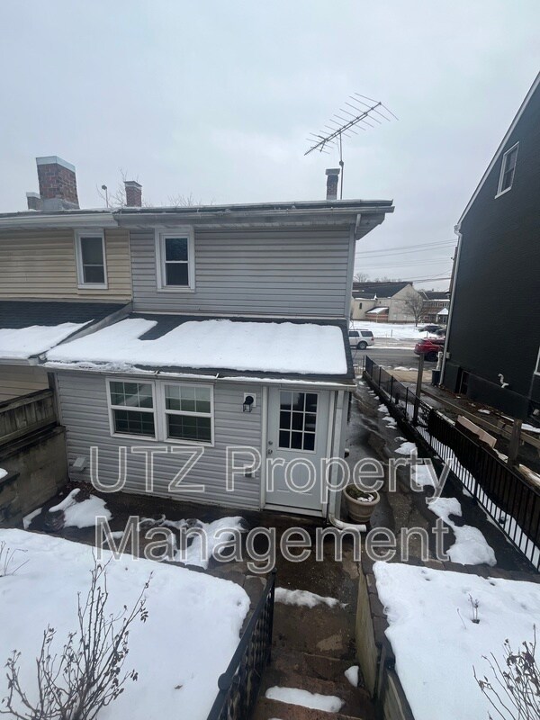 Building Photo - 29 John St