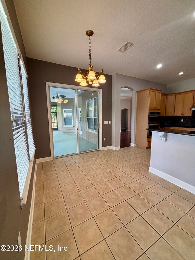 Building Photo - 11827 Crusselle Dr