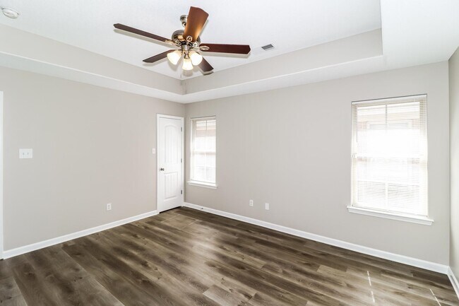 Building Photo - 1021 Crayton Ridge Dr