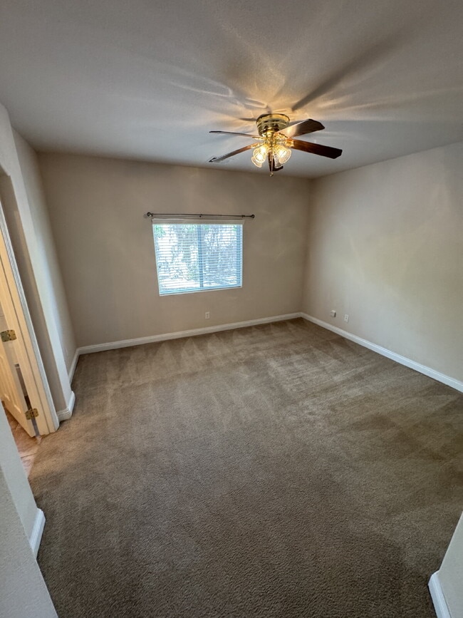 Building Photo - Sky Canyon Area Home w/ 3 Beds PLUS Loft & Solar