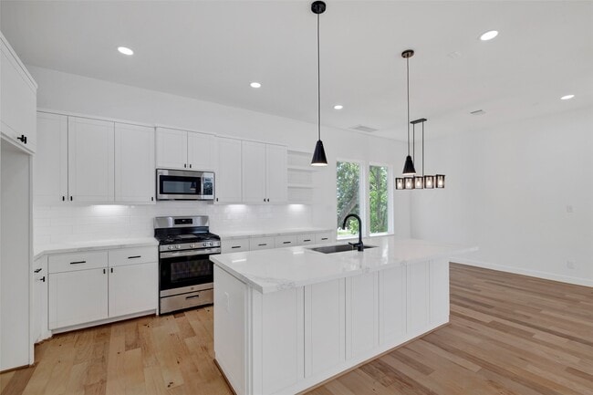 Building Photo - 9426 Campbell Rd