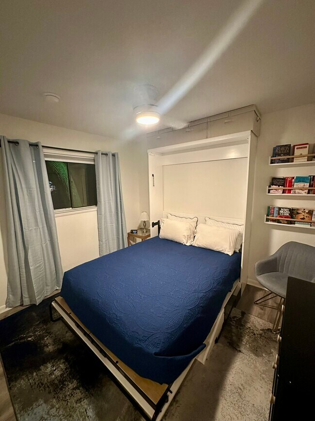 Building Photo - 45 Folly Field Rd