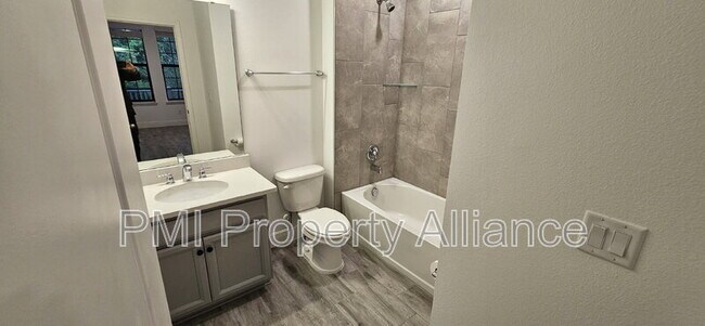 Building Photo - 443 Diamond Dove Cv