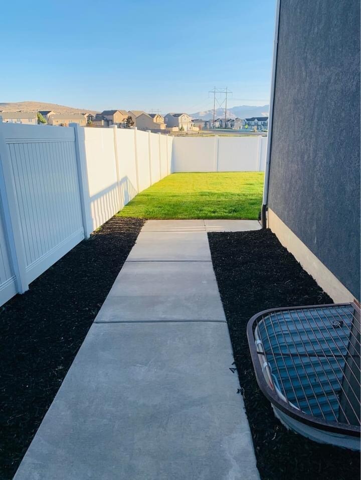 Building Photo - 4963 E Silver Ridge Rd