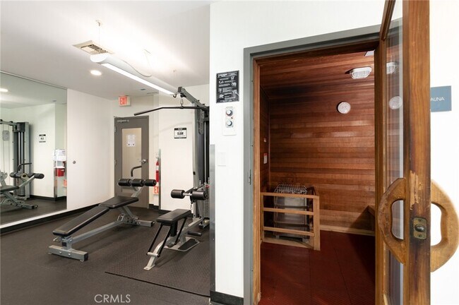Building Photo - 488 E Ocean Blvd
