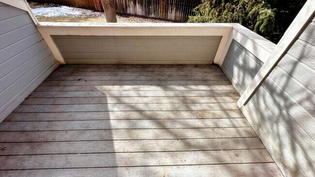 Building Photo - Quiet End Unit 3 Bed 2 Bath Townhome in Cherry Creek Schools Close to Cherry Creek Reservoir!! 2 ...