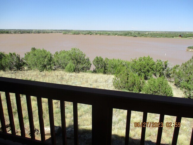 Building Photo - 1975 Village Dr