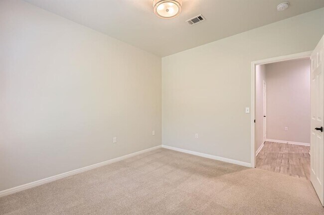 Building Photo - 185 Trail Rider Way