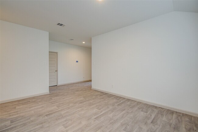 Building Photo - 3507 Telford Ln