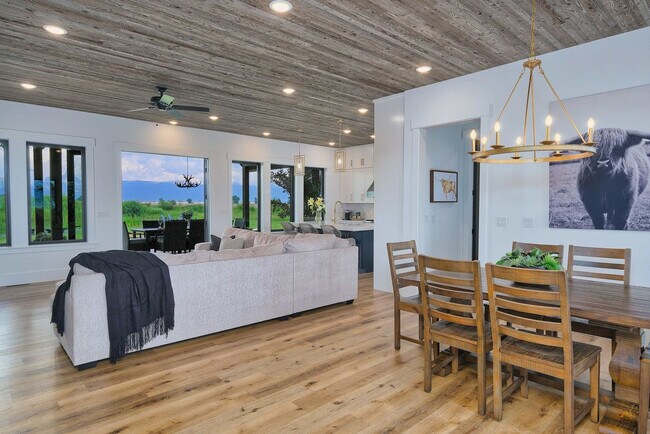 Building Photo - 4742 Heads Up Rd