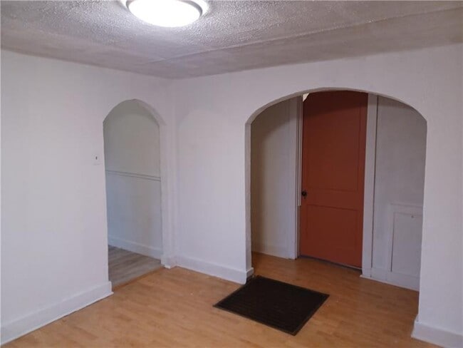 Building Photo - 73 Nokomis Dr