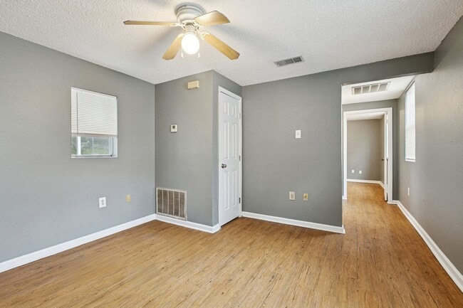 Building Photo - 416 Evelina St