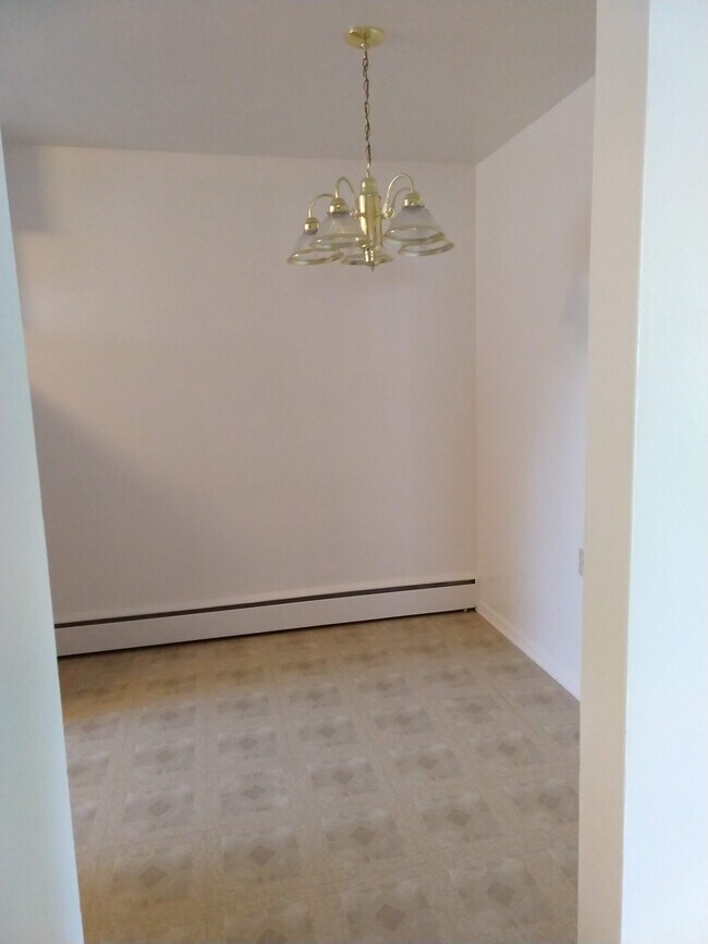 Building Photo - 5361 Plumridge Dr