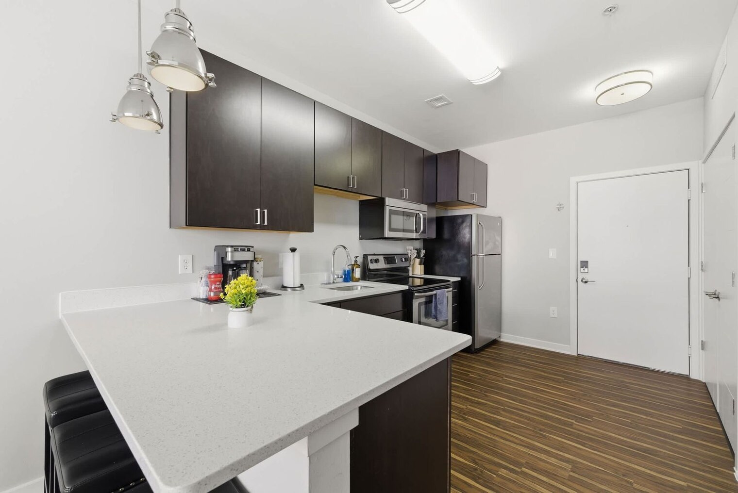 Building Photo - 421 E Market St