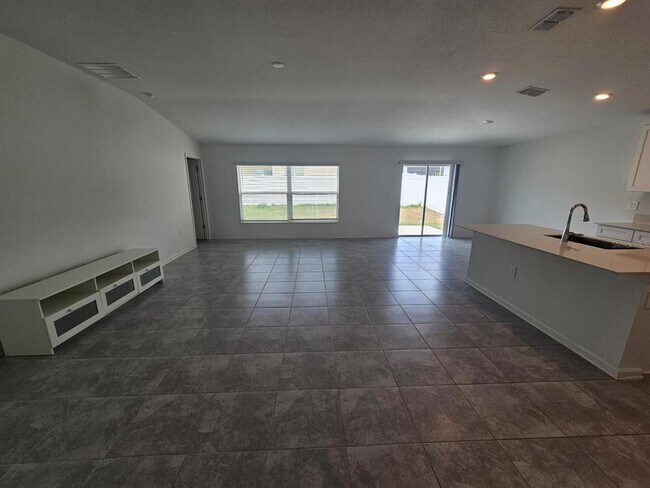 Building Photo - 1324 Tupelo Trl