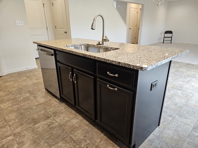 Building Photo - 118 Rhodolite Ln