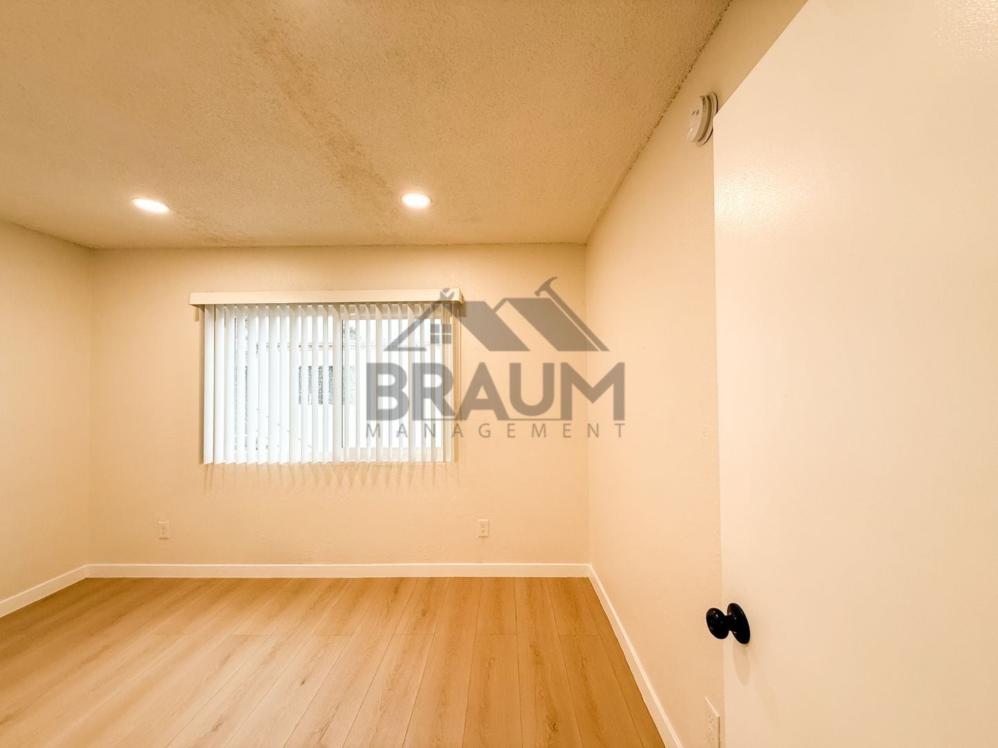 Building Photo - 4636 Laurel Canyon Blvd